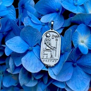 Awe Bastet pendant, Sterling Silver, Pendant only
